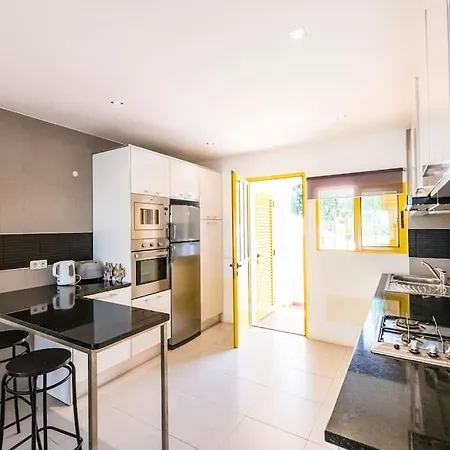 Villa Vilamoura By Nature With Olympic Pool Quarteira