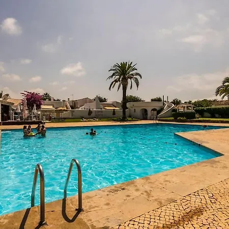 Villa Vilamoura By Nature With Olympic Pool Quarteira